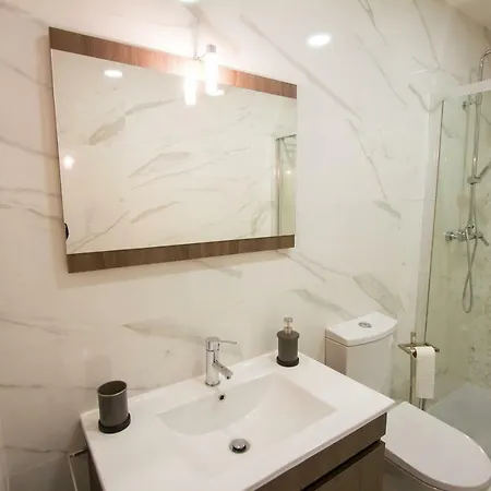 Castelo Apartment *