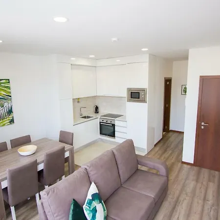 Castelo Apartment *