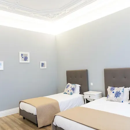 Castelo Apartament *