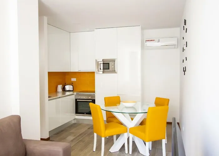 Castelo * Повуа-ди-Варзин