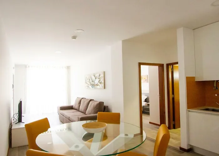 Castelo * Повуа-ди-Варзин