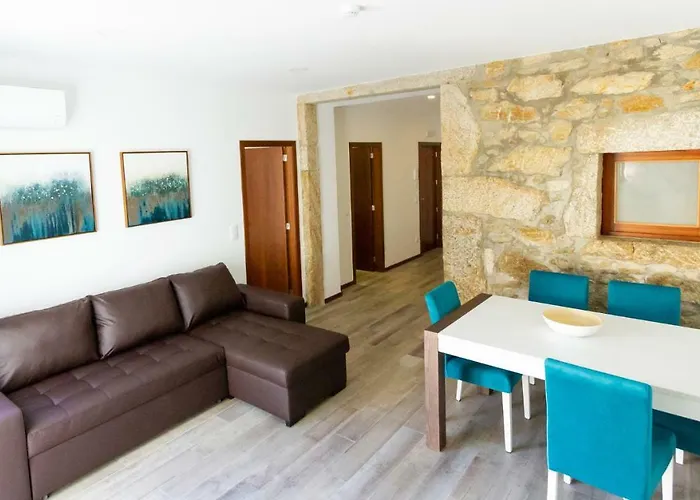 Castelo * Повуа-ди-Варзин