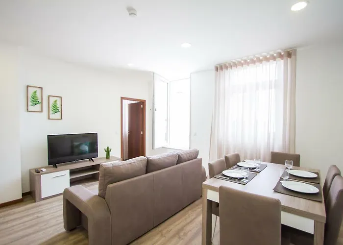 Castelo Повуа-ди-Варзин